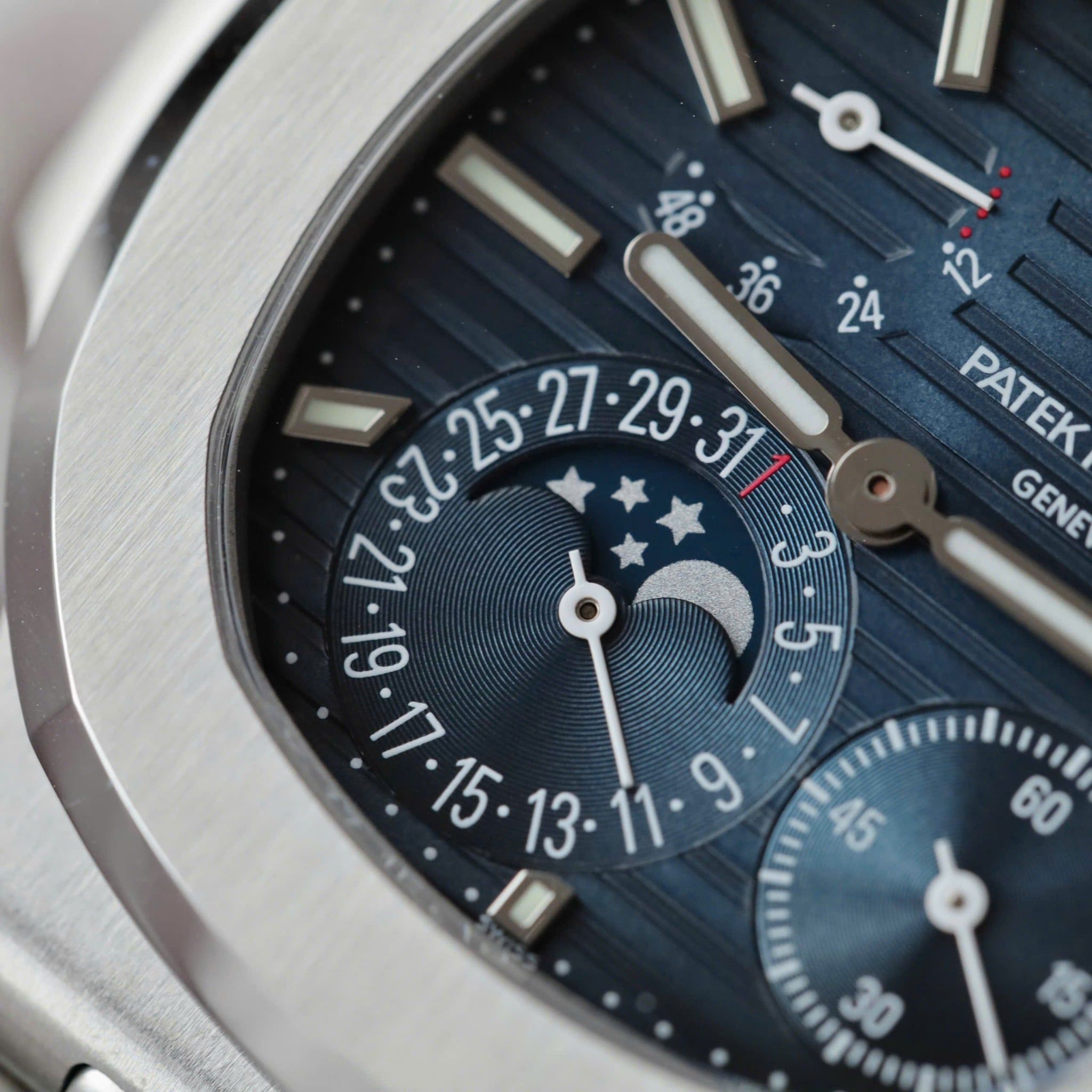 PATEK PHILIPPE NAUTILUS 40 MM - Đồng Hồ Patek Philippe - Namc