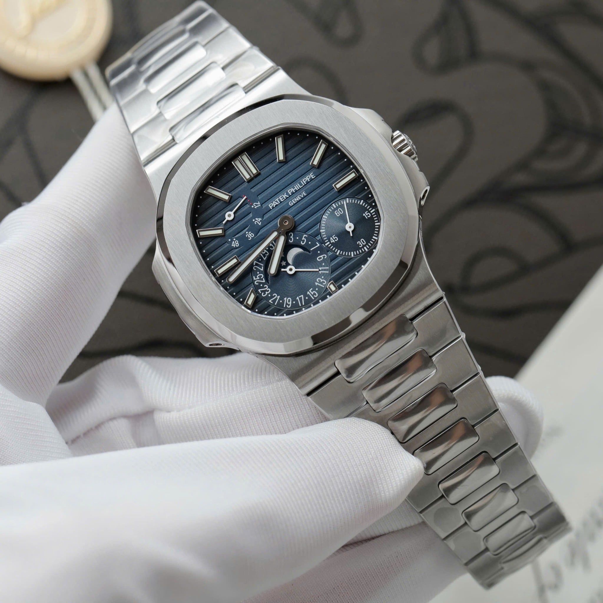 PATEK PHILIPPE NAUTILUS 40 MM - Đồng Hồ Patek Philippe - Namc