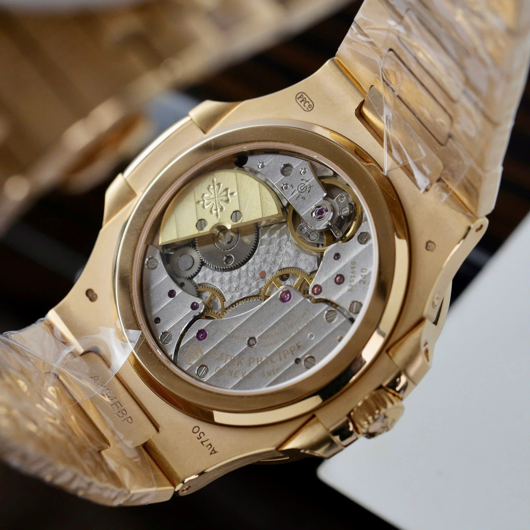 PATEK PHILIPPE NAUTILUS 40 MM - Đồng Hồ Patek Philippe - Nam