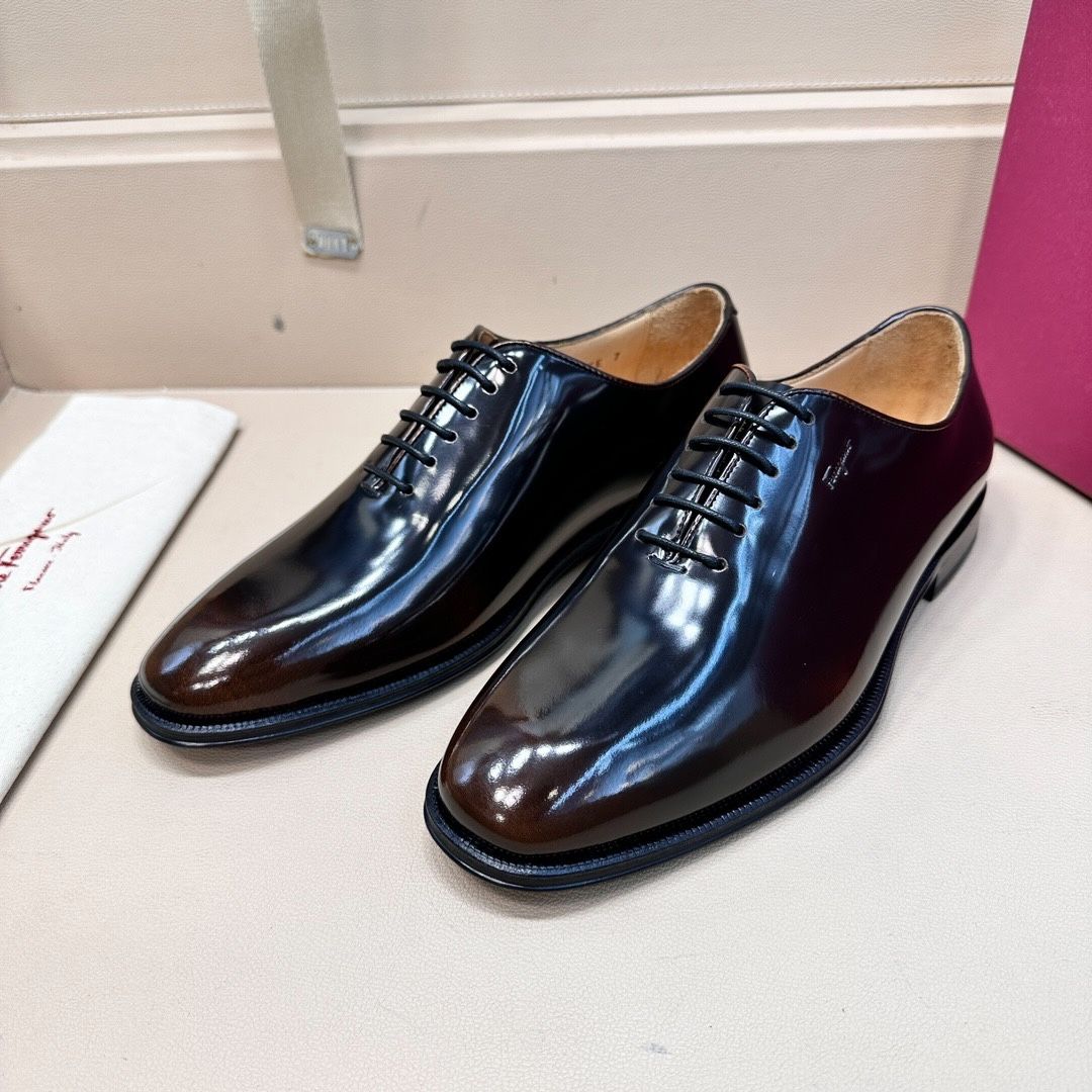 Giày Salvatore Ferragamo Nâu Oxford đen Bóng buộc dây