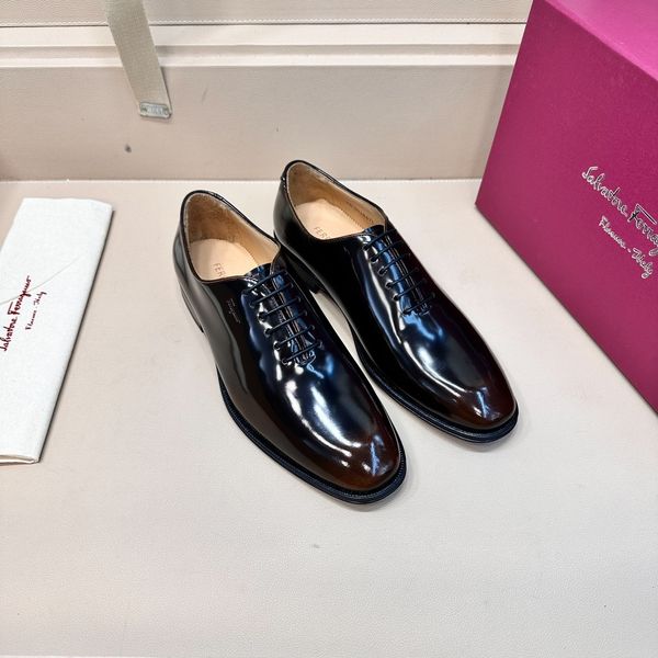Giày Salvatore Ferragamo Nâu Oxford đen Bóng buộc dây