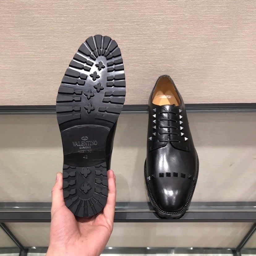 Giày Tây Valentino Garavani Oxford Màu đen Mũi Tròn