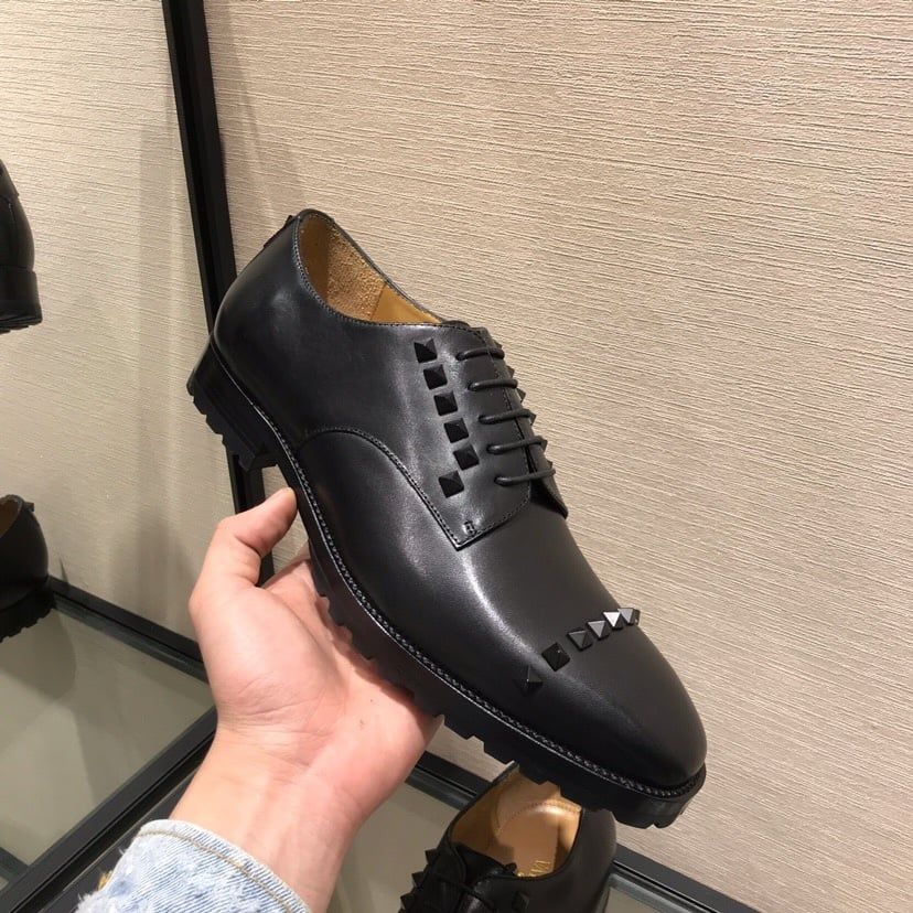 Giày Tây Valentino Garavani Oxford Màu đen Mũi Tròn