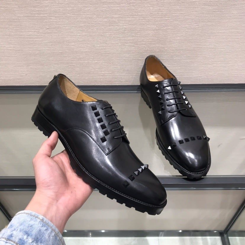 Giày Tây Valentino Garavani Oxford Màu đen Mũi Tròn