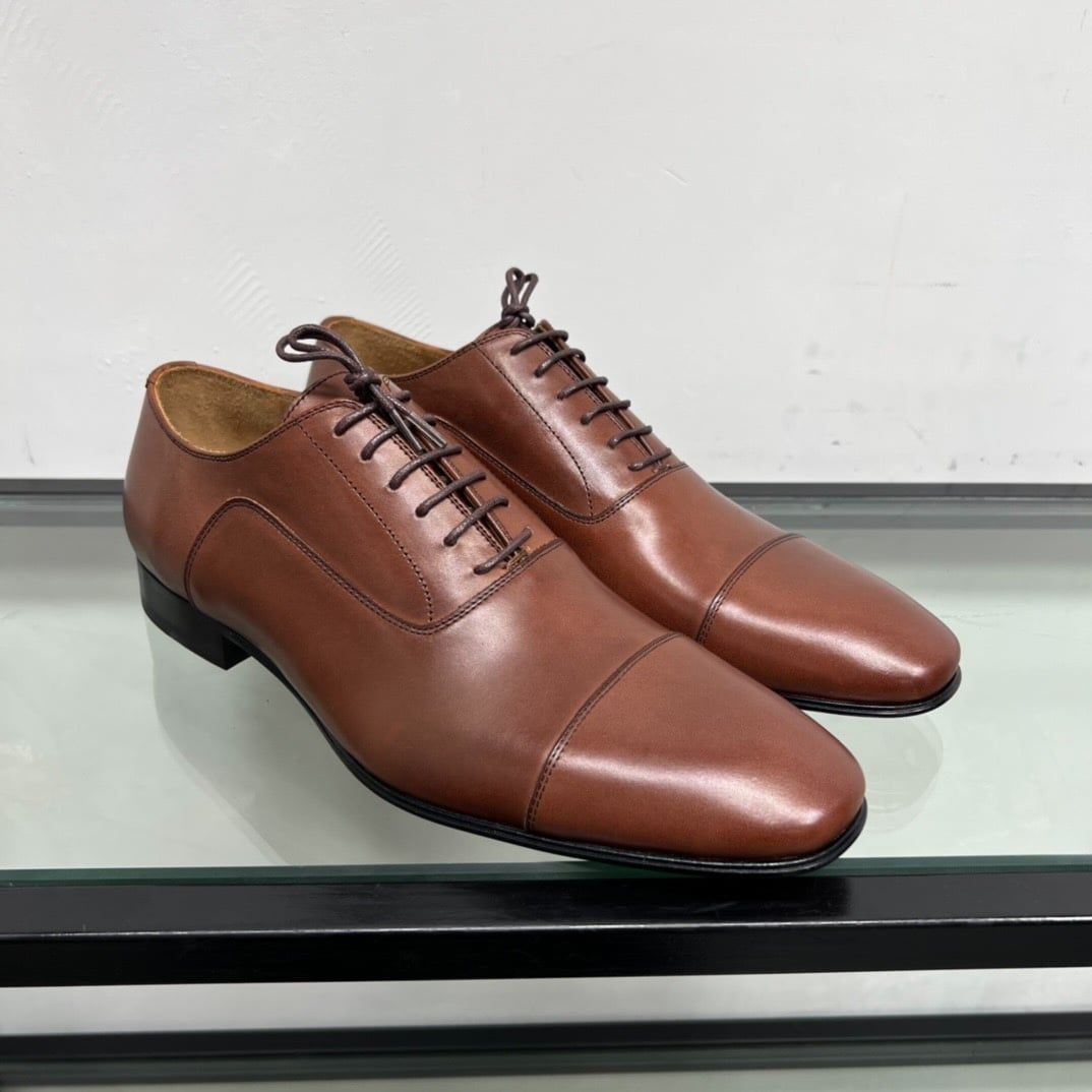 Giày Tây Christian Louboutin Oxford Màu Nâu Mũi Nhọn