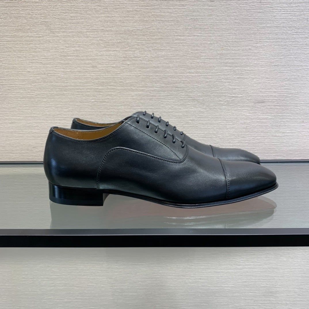 Giày Tây Christian Louboutin Oxford Màu Đen Mũi Nhọn