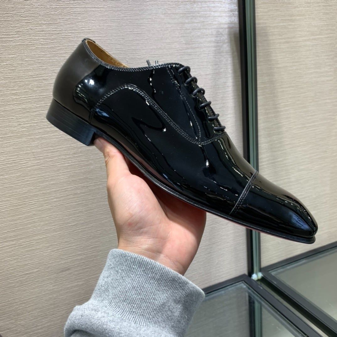 Giày Tây Christian Louboutin Oxford Màu Đen Bóng Mũi Nhọn