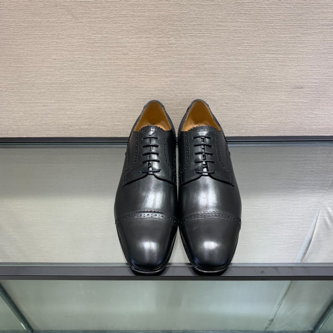 Giày Tây Christian Louboutin Oxford Màu Nâu Mũi Nhọn