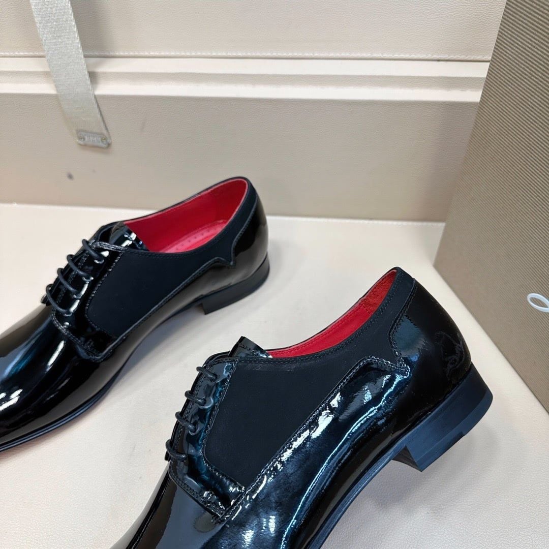 Giày Tây Christian Louboutin Oxford Màu Đen Bóng Mũi Nhọn