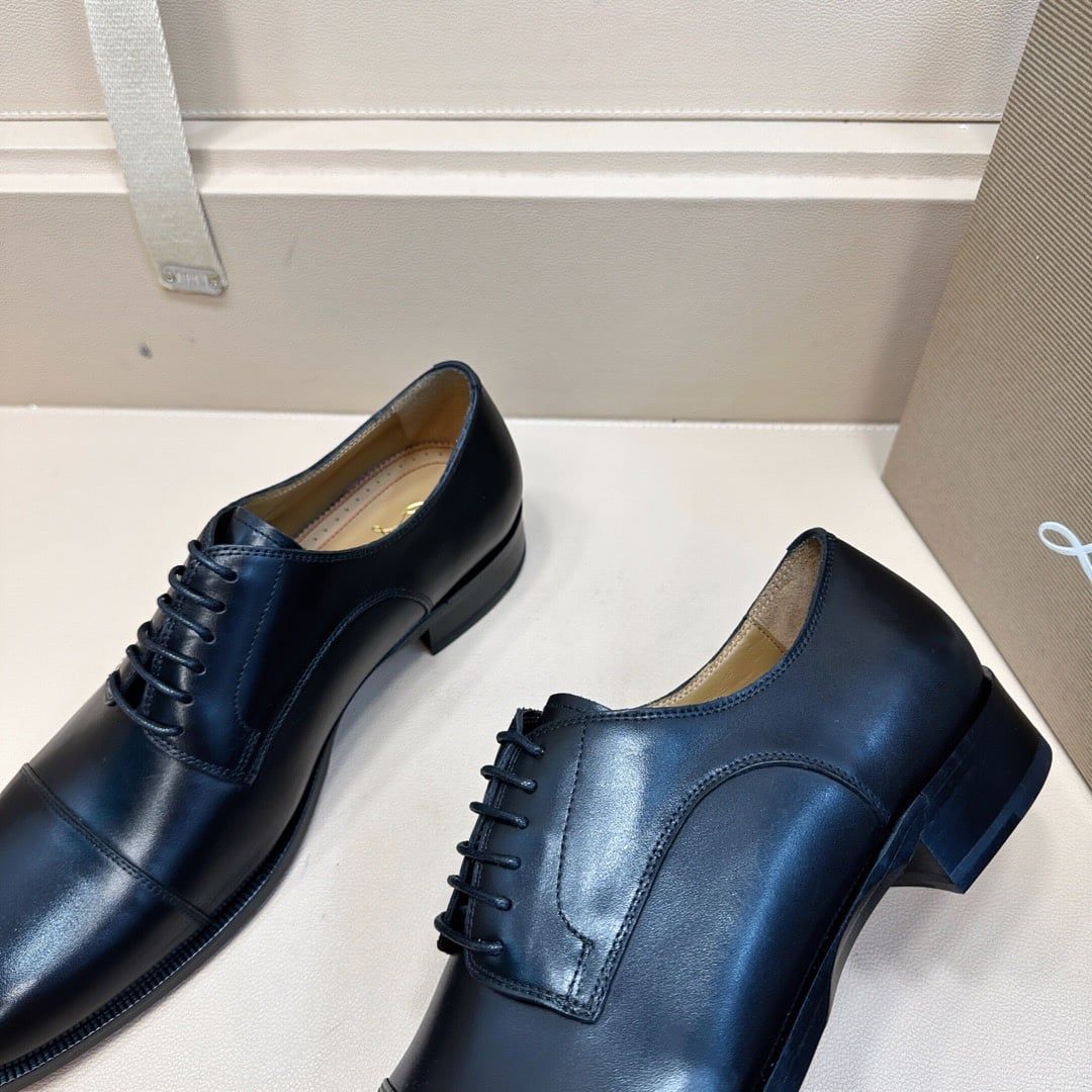 Giày Tây Christian Louboutin Oxford Màu Đen Mũi Nhọn