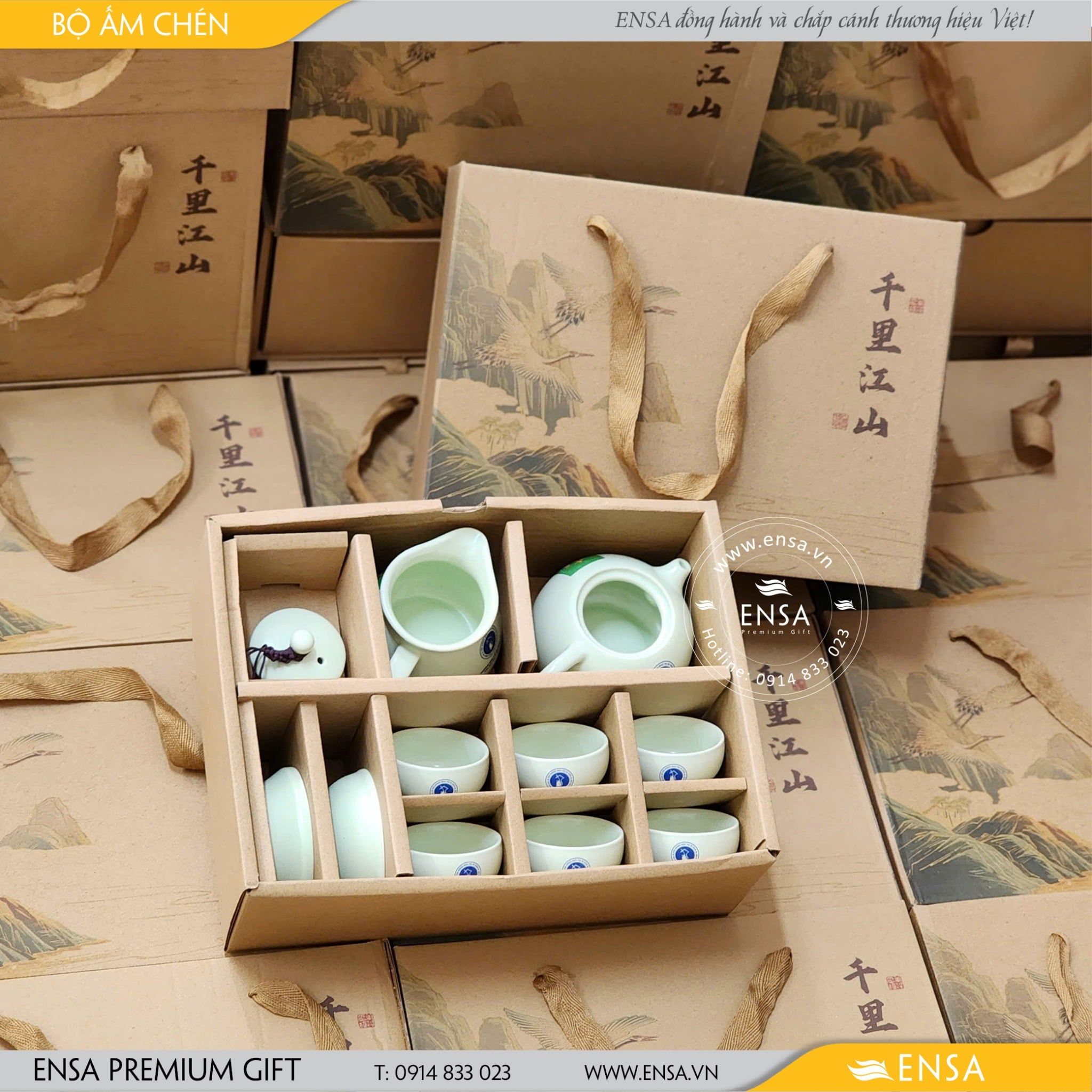  BỘ ẤM CHÉN 10 (HỘI CÔNG GIÁO XA QUÊ) 