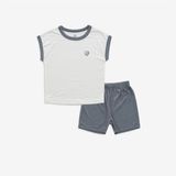 Bộ ngắn tay chờm vai cổ tròn Siro 130401 Bubaby Trắng - Ghi chì E82 18-24m