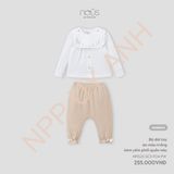 Bộ dài tay áo màu trắng kèm yếm phối quần nâu Nous NP1S25-SC3-F04-PW-NB