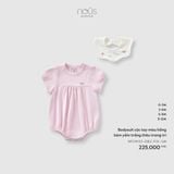 Bodysuit cộc tay màu hồng kèm yếm trắng thêu trang trí Nous