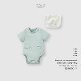 Bodysuit cộc tay màu xanh lá kèm yếm vuông trắng Nous
