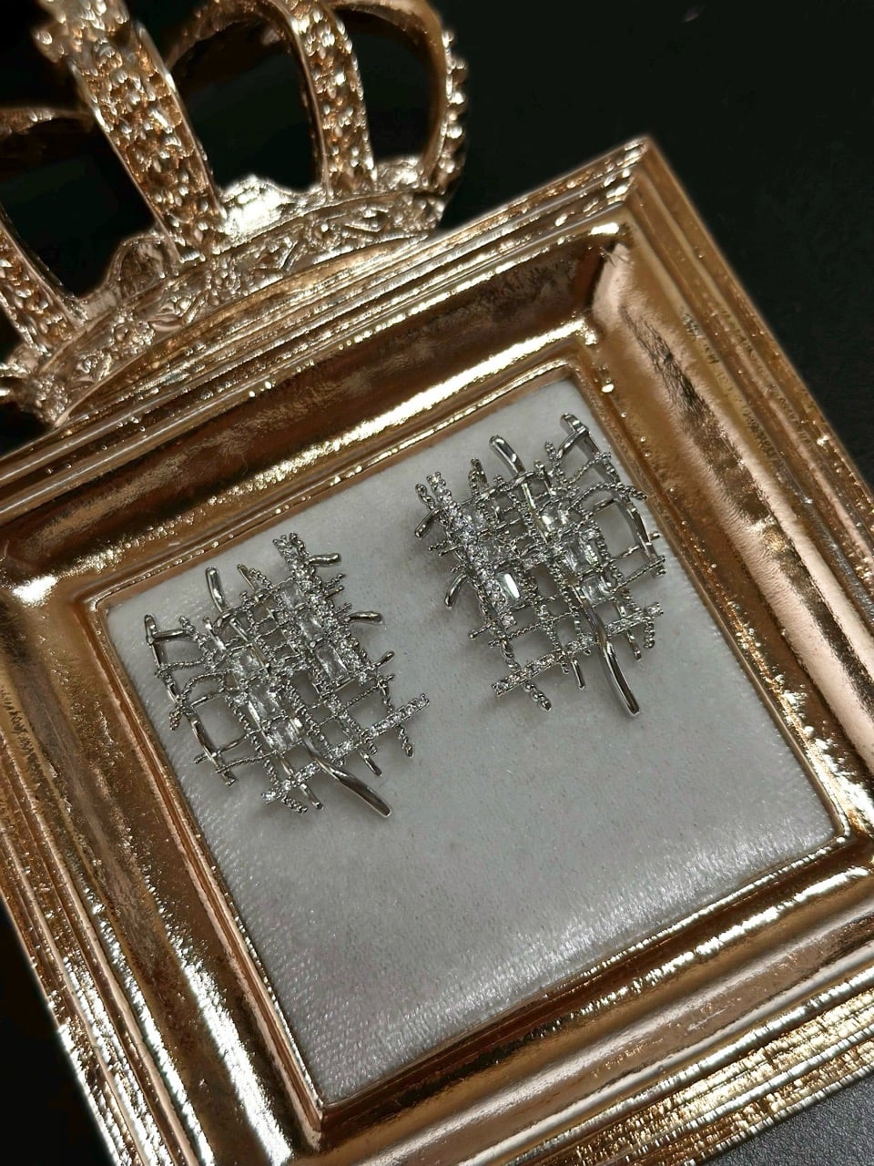  W124 - PKH - EZ6777B 