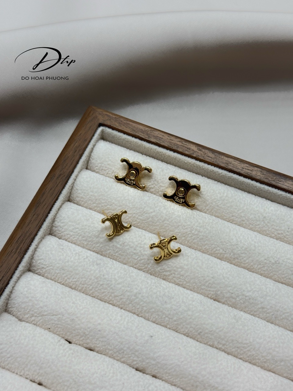 Q61 - PKH - 02084D - GOLD