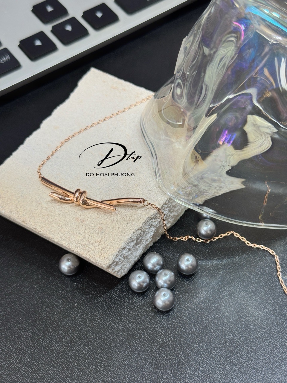  W45 - PKH - 00939D - VÀNG HỒNG - KẼM GAI 