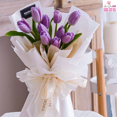 Tulip Tím Thanh Lịch Gói Trắng