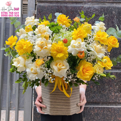 Giỏ hoa chúc mừng G007