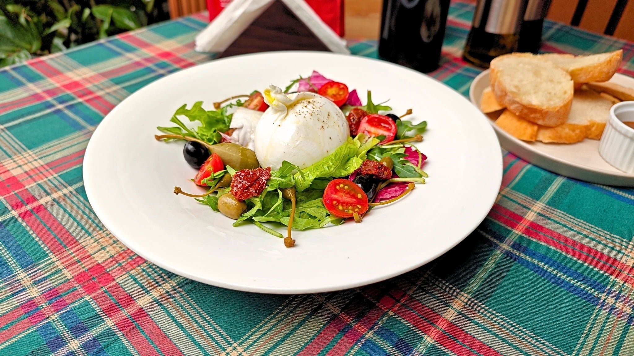  Insalata di Burrata 