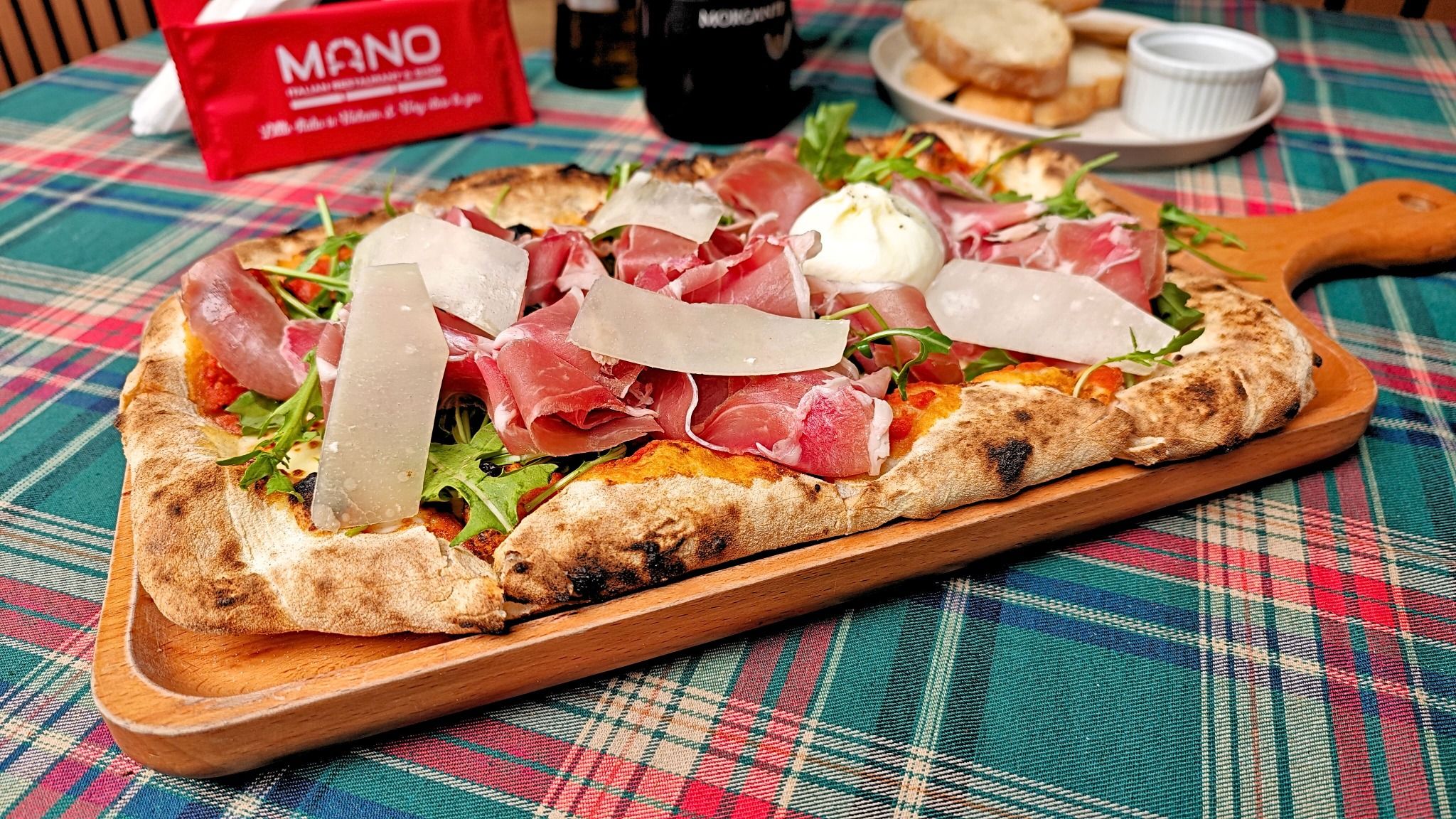  Pinsa Parma & Rucola con Burrata Mini 