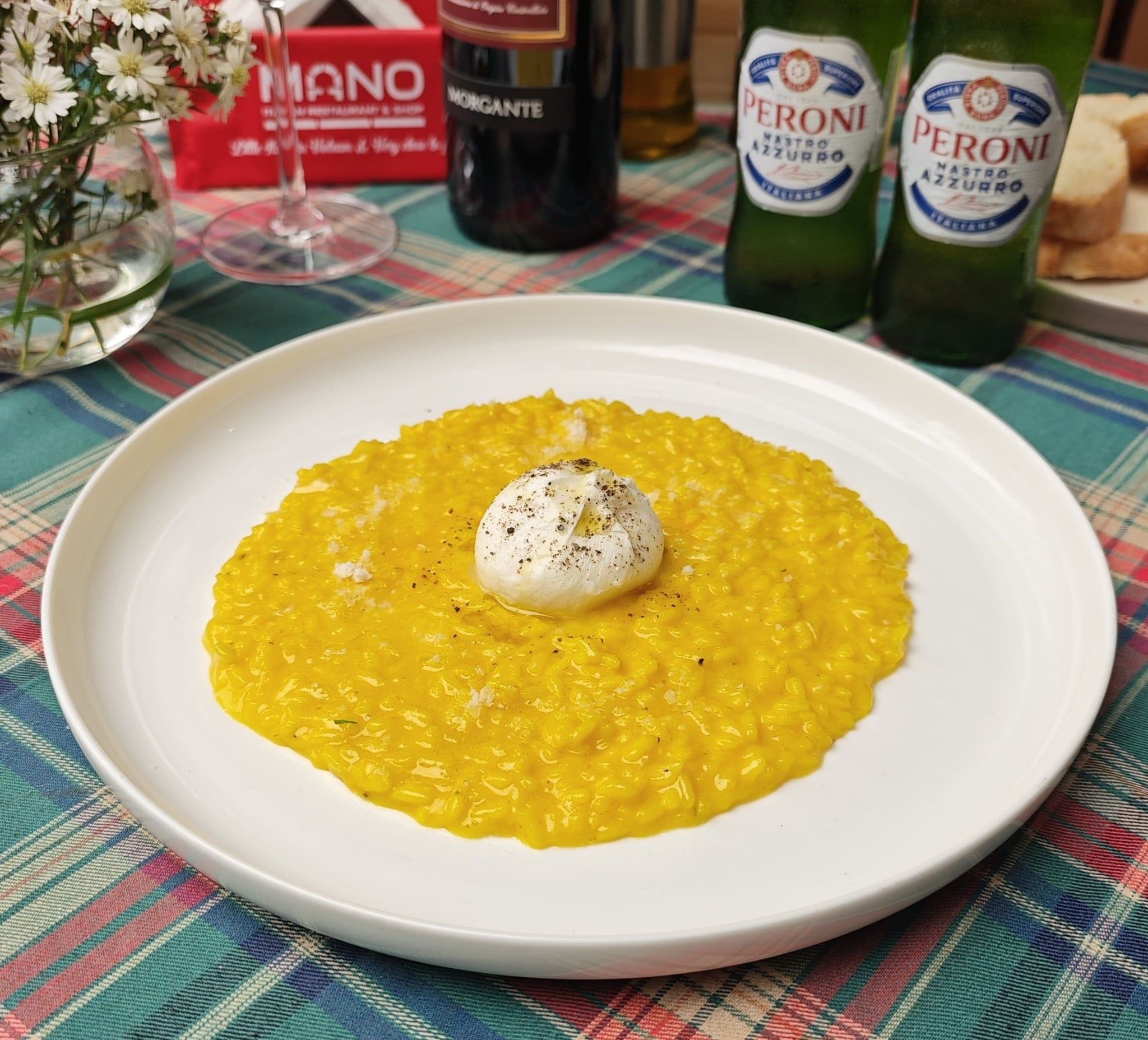  Risotto allo Zafferano con Burrata Mini 