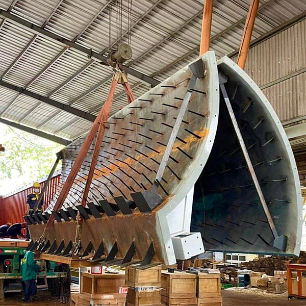  CHẾ TẠO THEO YÊU CẦU 