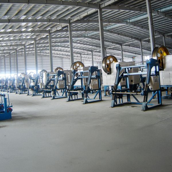  LẮP ĐẶT THIẾT BỊ SẢN XUẤT DÂY CÁP ĐIỆN CADIVI 