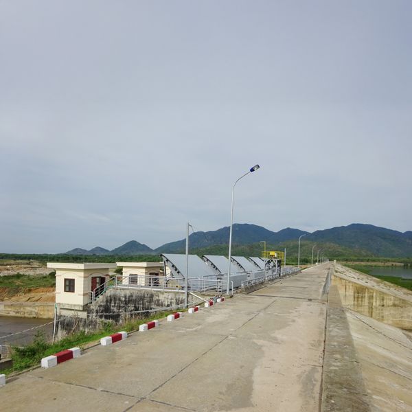  CỬA VAN CUNG DINH 3 