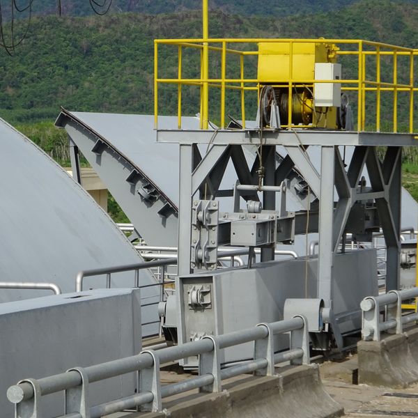  CỬA VAN CUNG DINH 3 