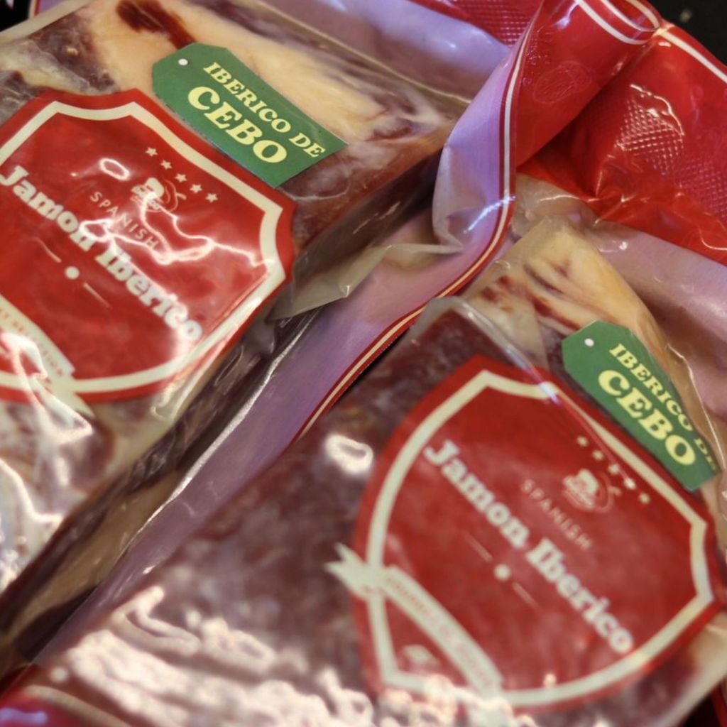 Hộp quà đùi heo muối Deraza mini 1KG Iberico Cebo 50% 24 tháng