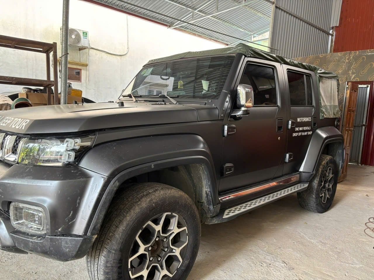 Modern closed-top air-conditioned Jeep — optional upgrade