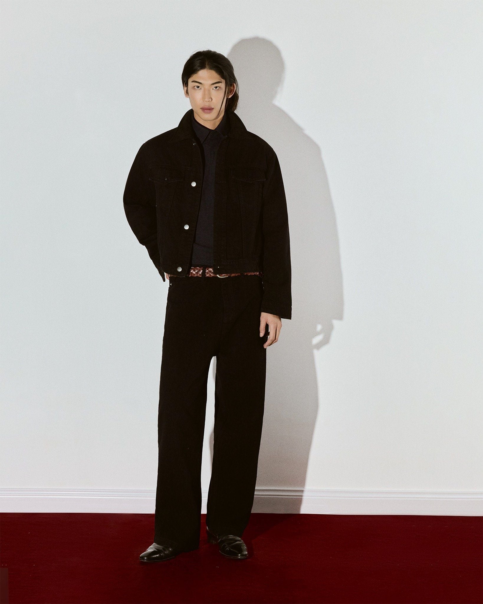  BLACK CLEAN WAIST STRAIGHT FIT JEANS 