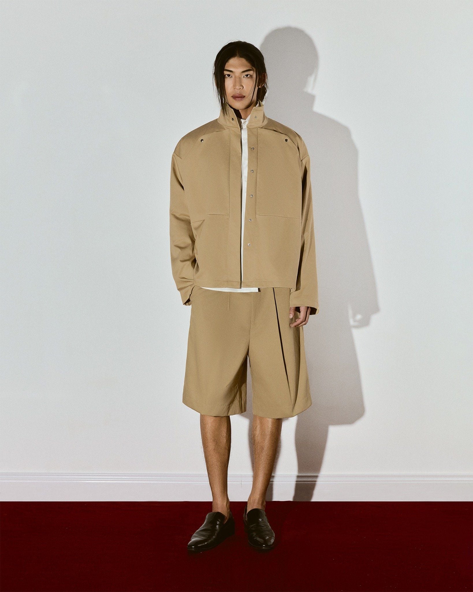  BEIGE ARCH BERMUDA SHORTS 