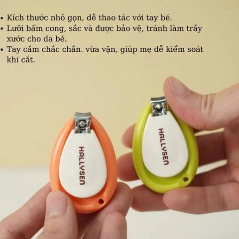 Bấm móng tay cho bé Hallysen