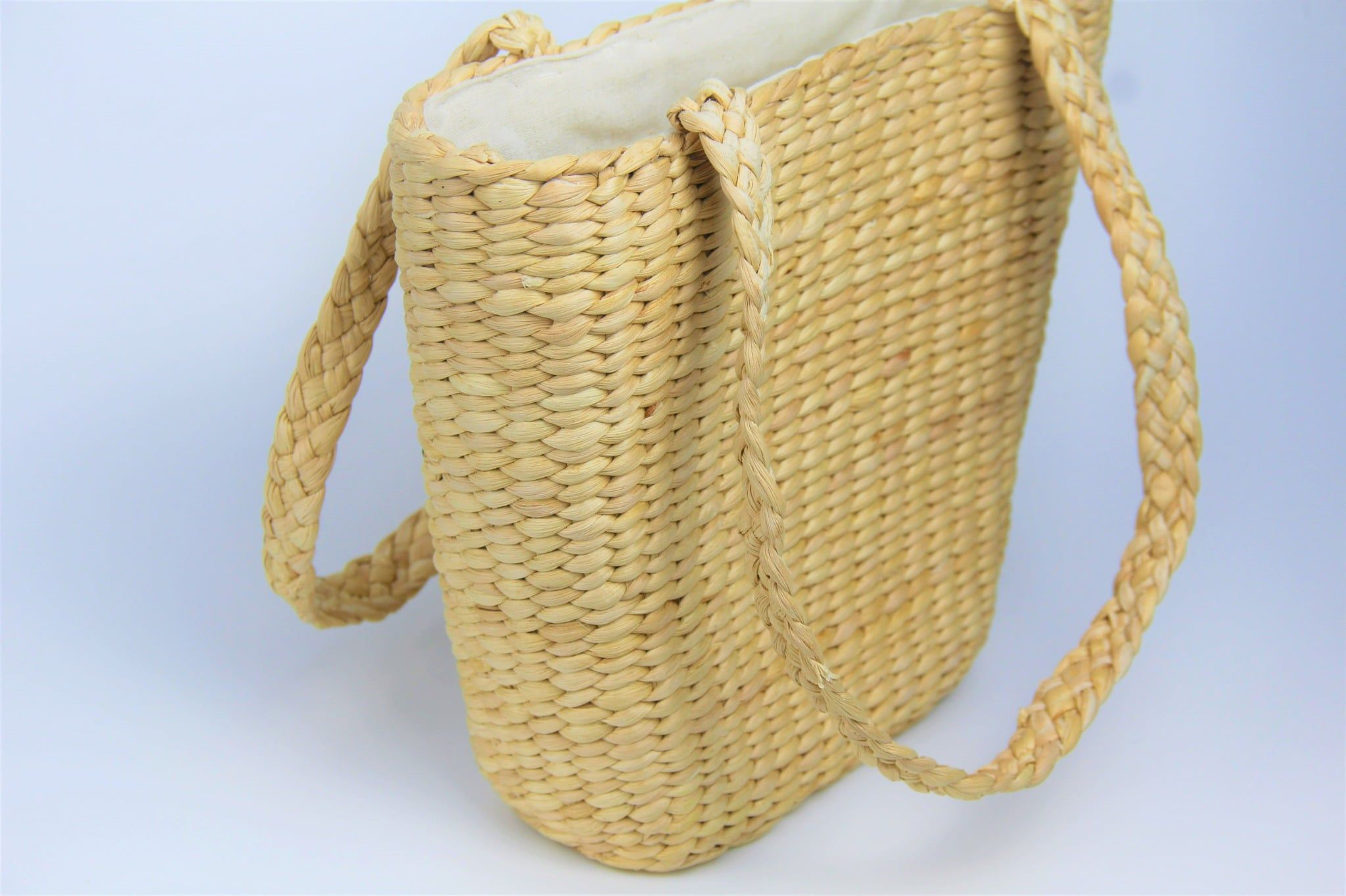  Handcrafted Natural Water Hyacinth Tote Bag - BAG_NCV015 