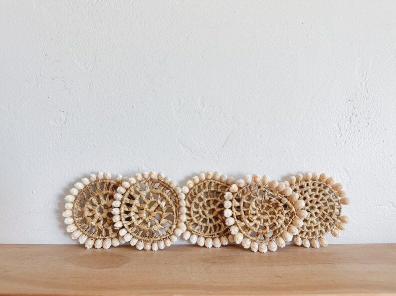  Handcrafted Seagrass Coasters with Seashell Trim - CO_NCV006 
