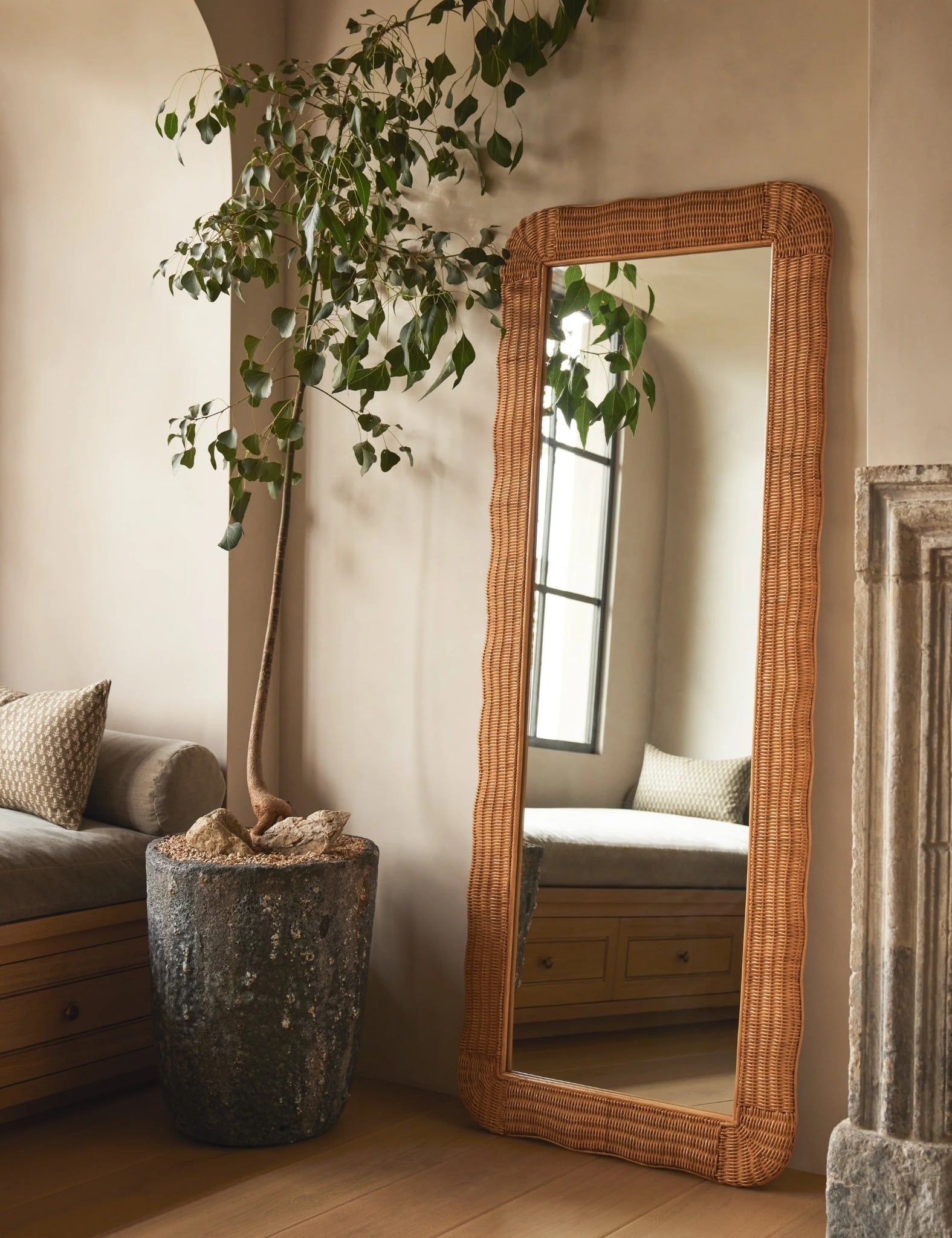  Handcrafted Rattan Wall Mirror - MR_NCV005 
