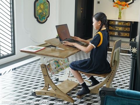 Bàn Học Thông Minh Esca Wing Plus