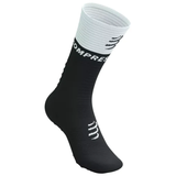  Tất chạy bộ Compressport Mid Compression Socks V2.0 - Black/White 