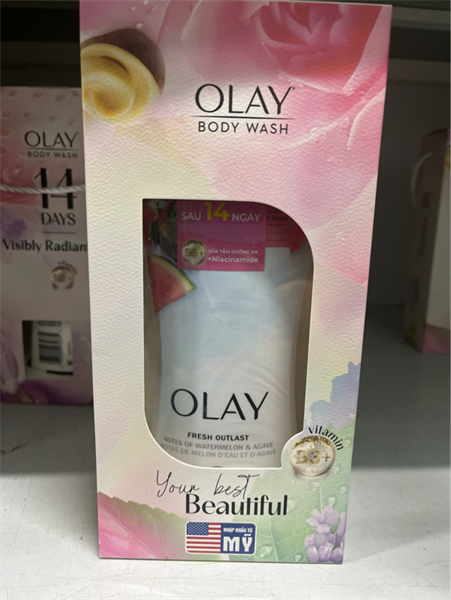 OLAY_Hộp Quà Sữa Tắm Fresh Radiance Strawberry & Mint Body Wash 650ml