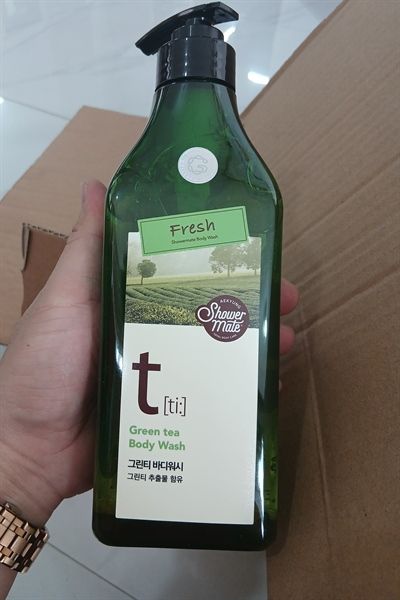 SHOWER MATE_Sữa Tắm Tinh Chất Trà Xanh Làm Sạch Da 550ml