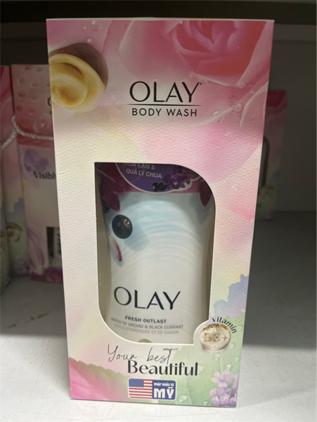 OLAY_Hộp Quà Sữa Tắm Fresh Radiance Strawberry & Mint Body Wash 650ml