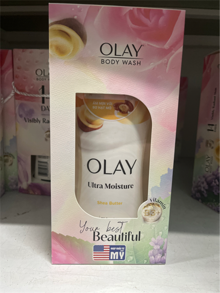 OLAY_Hộp Quà Sữa Tắm Fresh Radiance Strawberry & Mint Body Wash 650ml