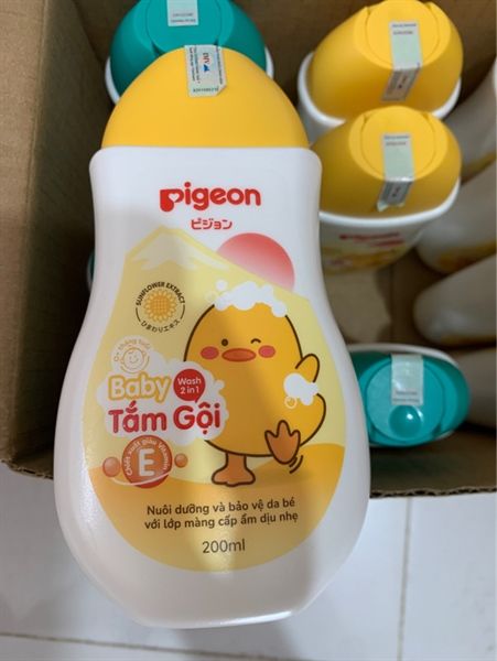 PIGEON_Tắm Gội 2 Trong 1 Hoa Hướng Dương (Vàng) 200ml