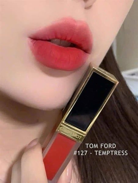 TOM FORD(*)_Son Kem Lì Liquid Lip Luxe Matte #127 Temptress 6ml