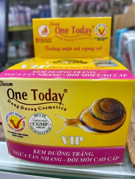 ONE TODAY_Kem Dưỡng Trắng Ngừa Tàn Nhang Đồi Mồi 8g (nhỏ)