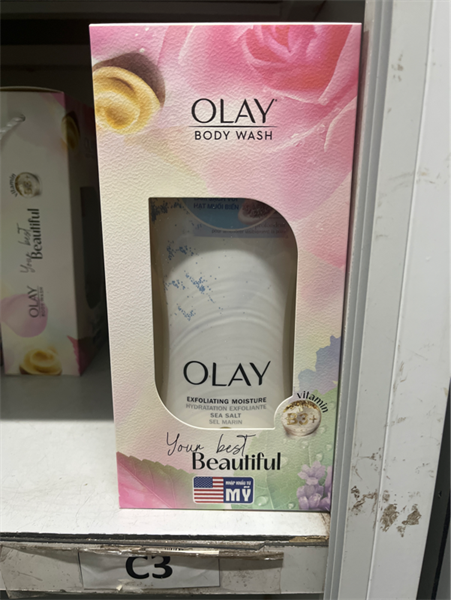 OLAY_Hộp Quà Sữa Tắm Fresh Radiance Strawberry & Mint Body Wash 650ml