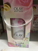 OLAY_Hộp Quà Sữa Tắm Fresh Radiance Strawberry & Mint Body Wash 650ml